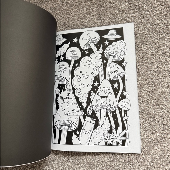 Adult Colouring Book Bundle - Picture 3 of 6